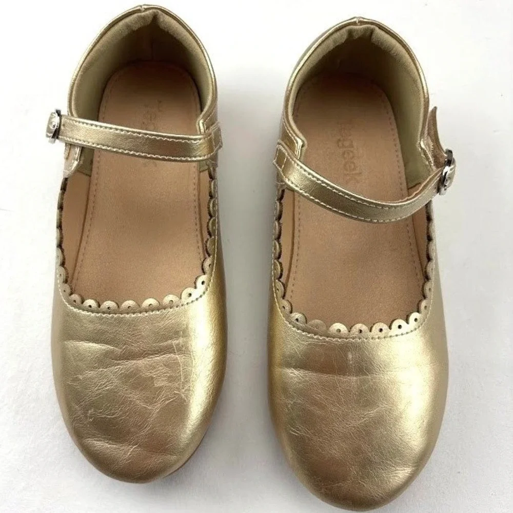 Tegeerk Girls Sz 12  Mary Jane Flats Gold Buckle‎ Strap Scalloped Trim Metallic